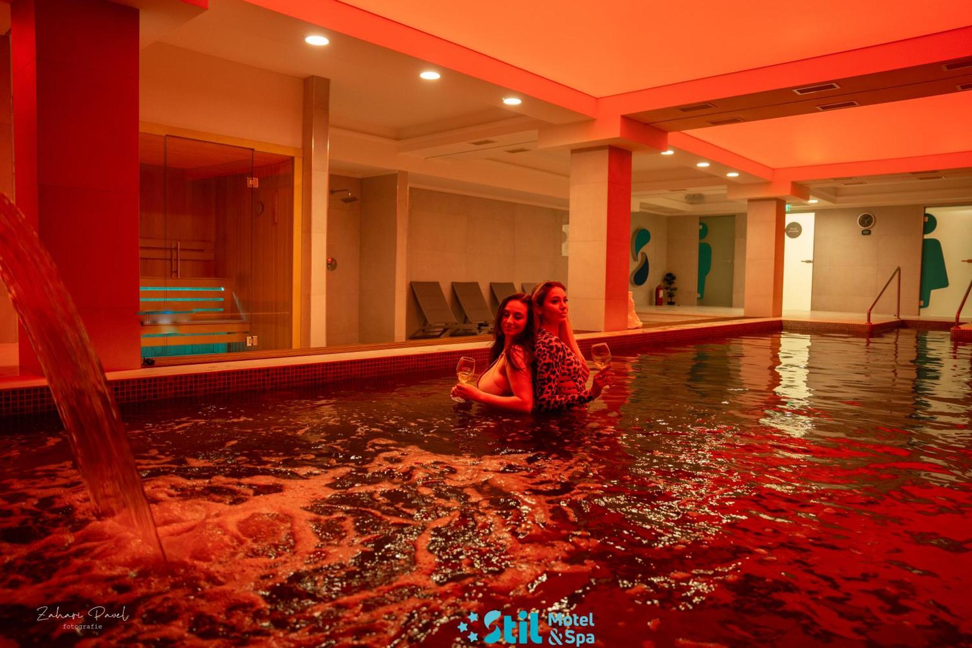 Stil Motel & Spa Tasnad Exterior foto